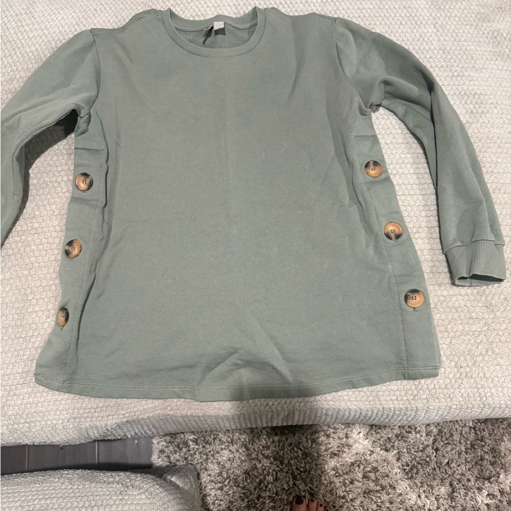 ASOS Maternity Long Sleeve Green sweater size small